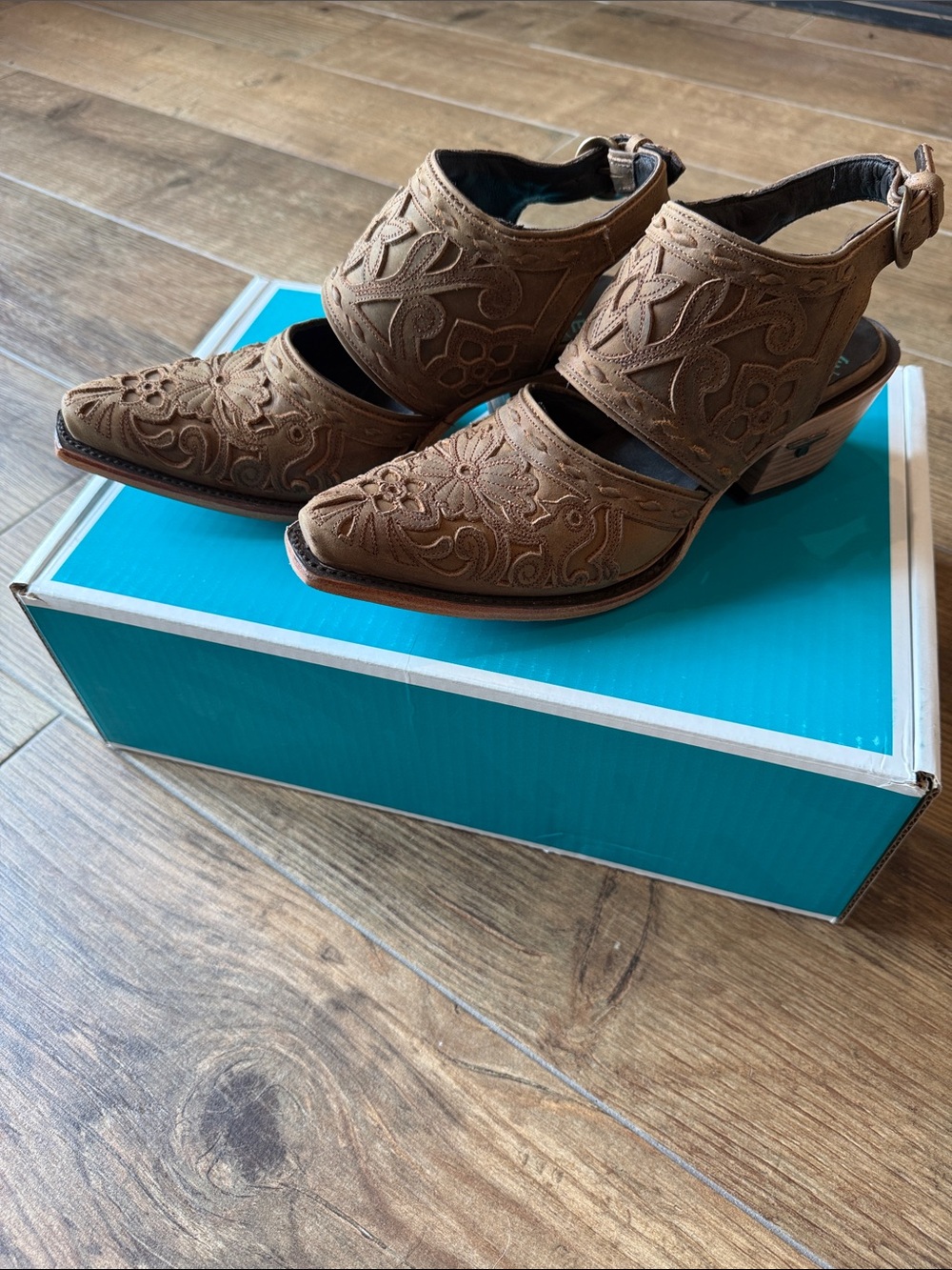 Lane Women's Burnt Carmel Robin Mules